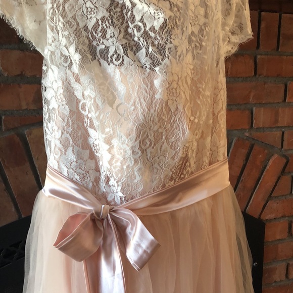 Blush gown - Picture 2 of 8